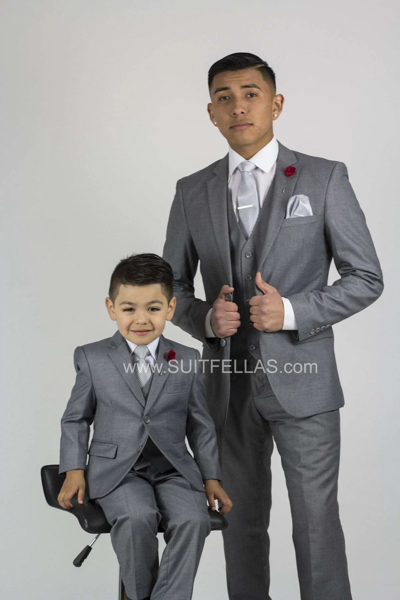 2 Button Notch Lapel Light Grey Slim Fit Suit FF2SV-4030