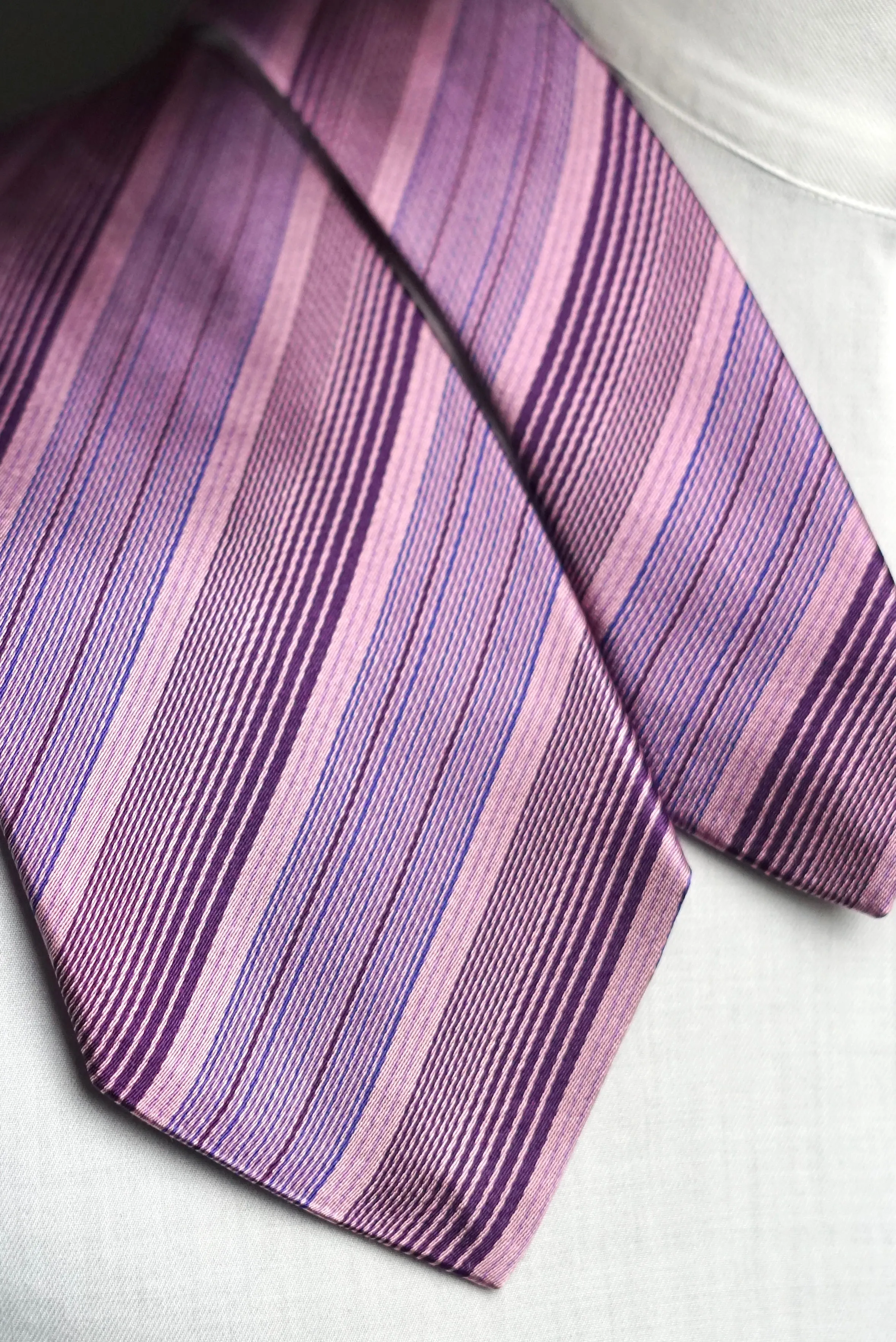 Cecilia Vintage Tie